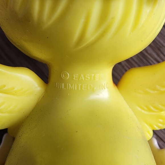 Vintage Easter Unlimited Push Toy Chick in Egg Happy Easter Hong Kong - Picture 8 of 10
